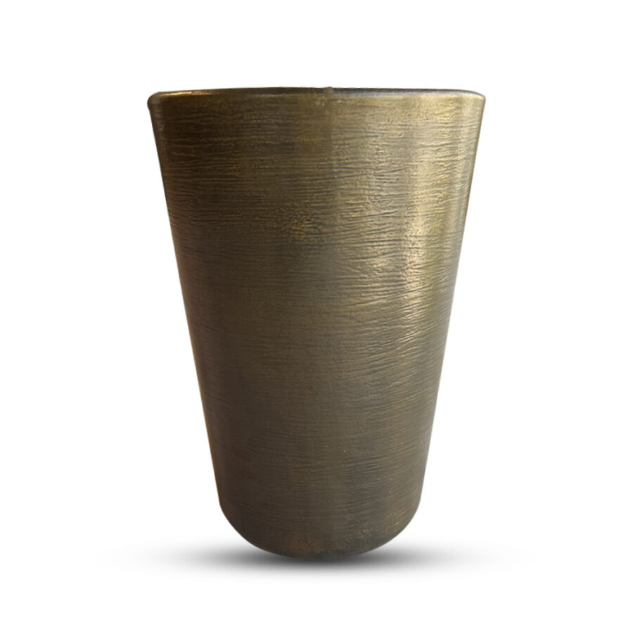 Planter 004